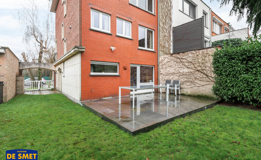 Bel-etage te koop in Aartselaar