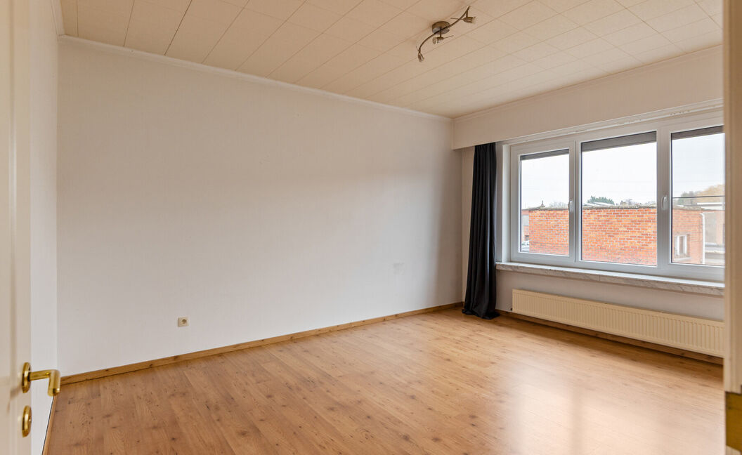 Gebouw voor gemengd gebruik te koop in Reet