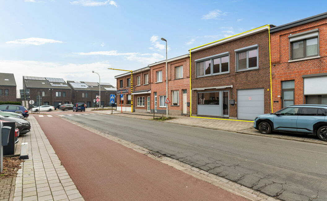 Gebouw voor gemengd gebruik te koop in Reet