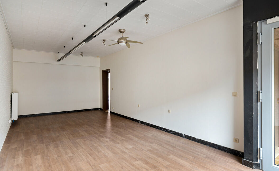 Gebouw voor gemengd gebruik te koop in Reet