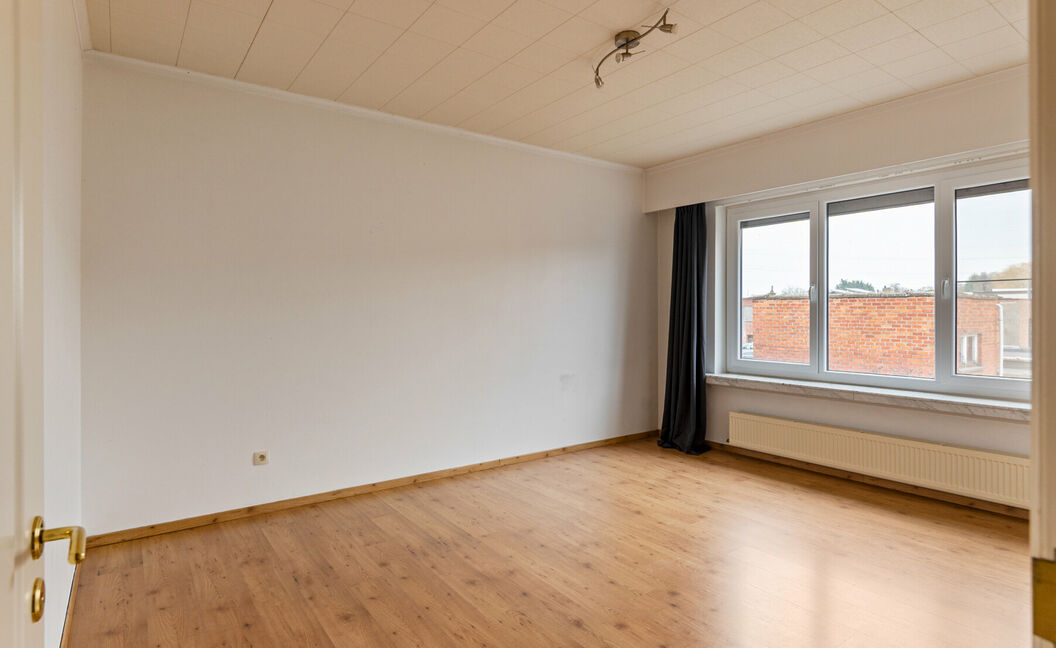 Gebouw voor gemengd gebruik te koop in Reet