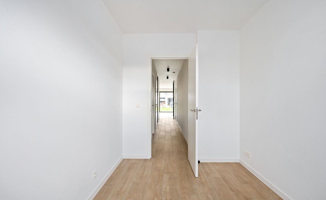 Gelijkvloerse verdieping te huur in Aartselaar