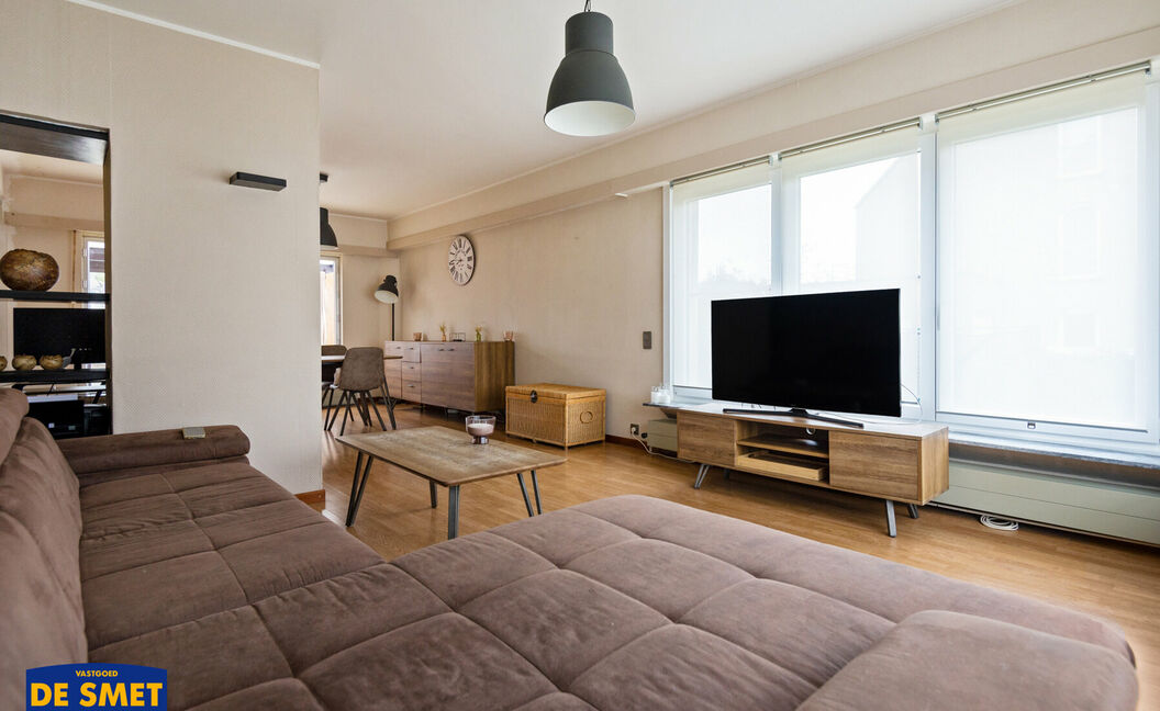 Gelijkvloerse verdieping te koop in Hemiksem