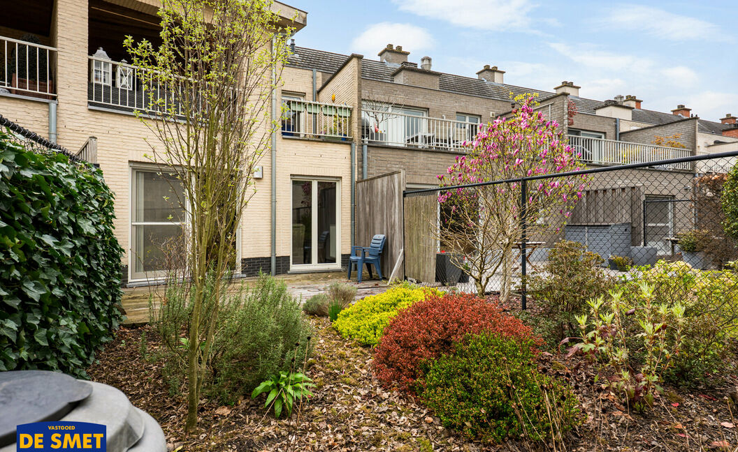 Gelijkvloerse verdieping te koop in Kontich