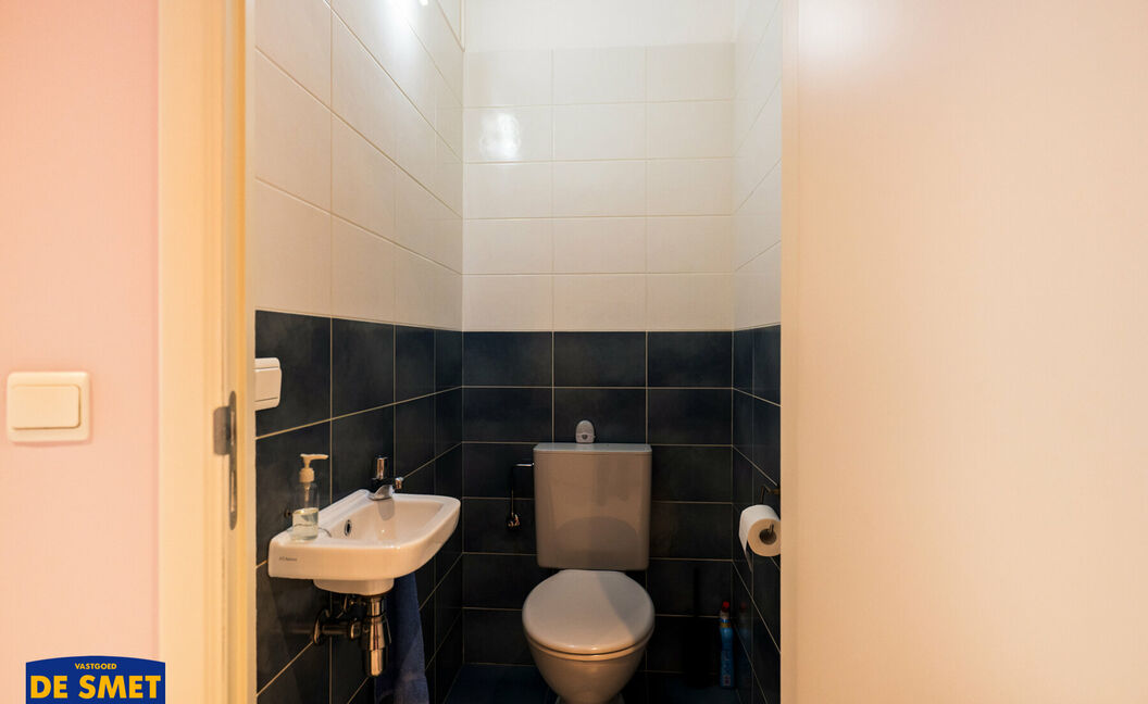 Gelijkvloerse verdieping te koop in Kontich