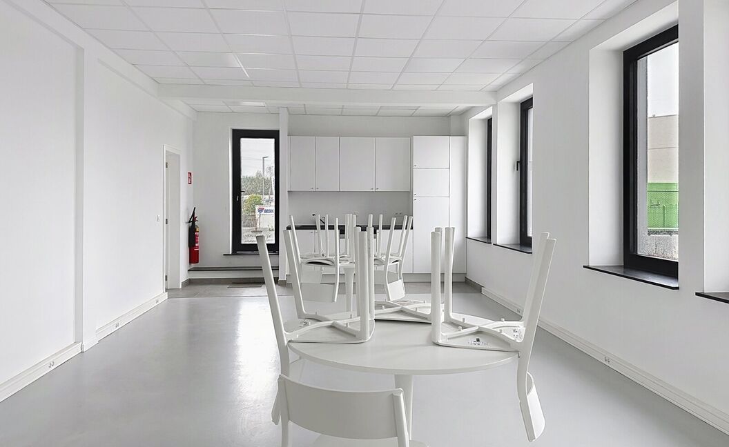 Industrieel gebouw te huur in Schelle