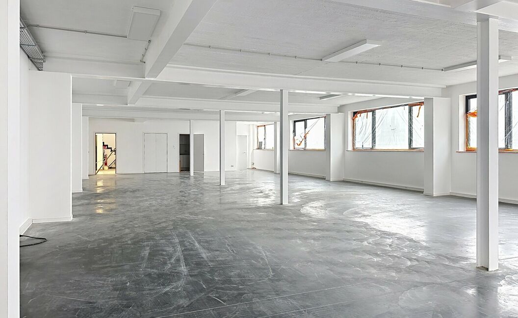 Industrieel gebouw te huur in Schelle