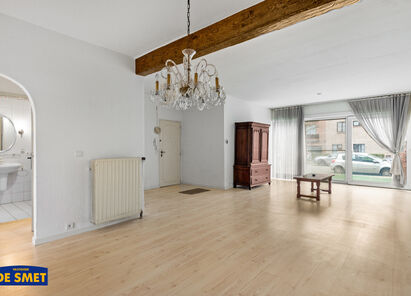 Gelijkvloerse verdieping te koop in Wilrijk