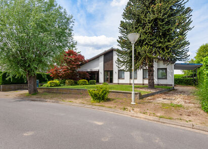 Villa te koop in Aartselaar